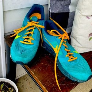 Nike zoom structure 17